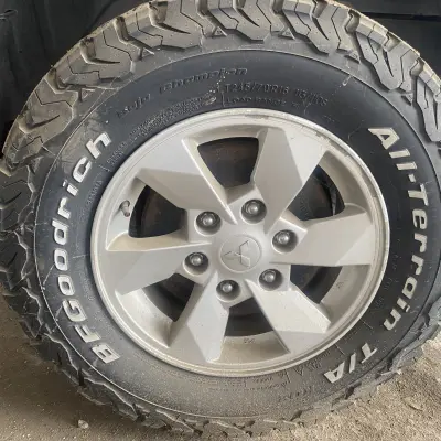 Автомобиль MITSUBISHI L200 2.4 г/н Н409ТР18, 2015 г.в.