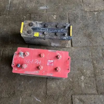 Аккумуляторы б/у (с неслитым электролитом)