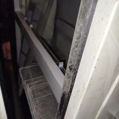 Холодильные витрины и  шкафы