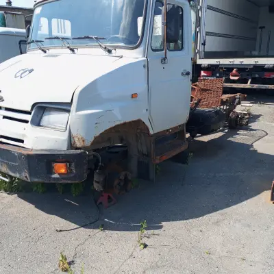 Эвакуатор на базе ЗИЛ-5301ЕО г/н О097КА18, 2002 г.в. (НА РАЗБОР)