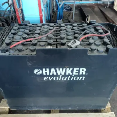 Батарея аккумуляторная б/у hawker 48V