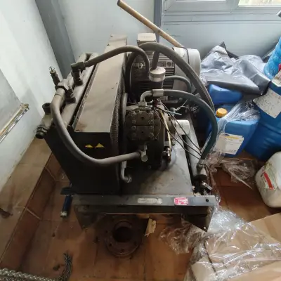 Оборудование (компрессоры, ресиверы, насосы, испарители и т.д.)