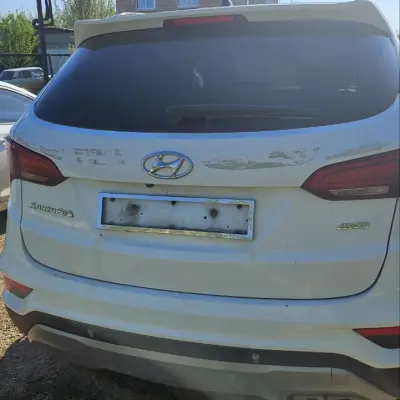 Автомобиль Hyundai Santa Fe,гос.№ Е 461 КУ, 2015 г.в.