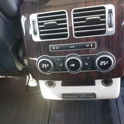 Автомобиль LAND ROVER RANGE  ROVER г/н С073ОС18, 2013 г.в.