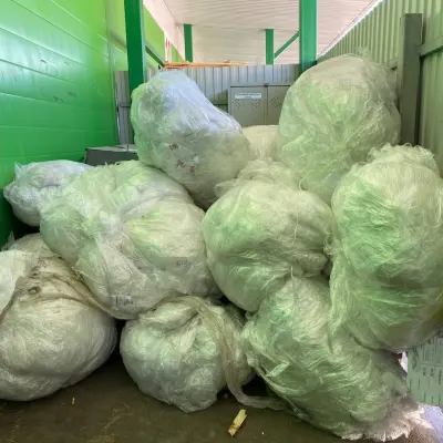 Отходы пленки полиэтилена и изделий из нее незагрязненные