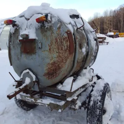 Прицеп-емкость РЖТ-4М, гос.номер 18УН1218, 1990 г.в.