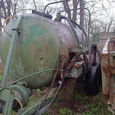 Прицеп разбрасыватель МЖТ-10, гос. № УХ330218, 1990 г.в.
