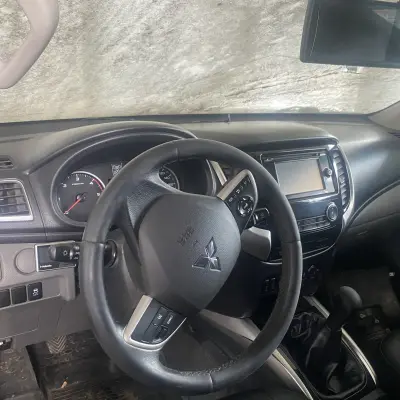 Автомобиль MITSUBISHI L200 2.4 г/н Н409ТР18, 2015 г.в.