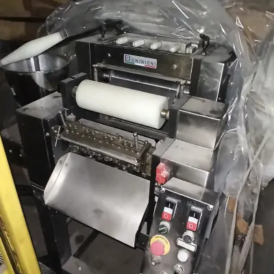 МАШИНА ДЛЯ ПРОИЗВОДСТВА ПЕЛЬМЕНЕЙ  D320 (Пельменный аппарат Dominioni D320)