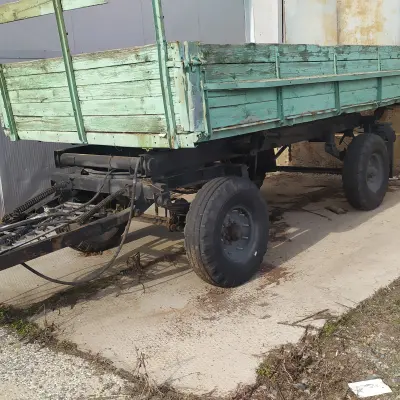 Фронтальный погрузчик на базе МТЗ-82 г/н18УЕ 0664, 2002 г.в.  и Прицеп тракторный 2ПТС4  Гос. № 0665УЕ18