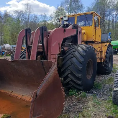 Трактор колесный, марка К-700А, г/н 2685УО/18, 1989 г.в.