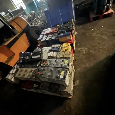 Аккумуляторы б/у (с неслитым электролитом)