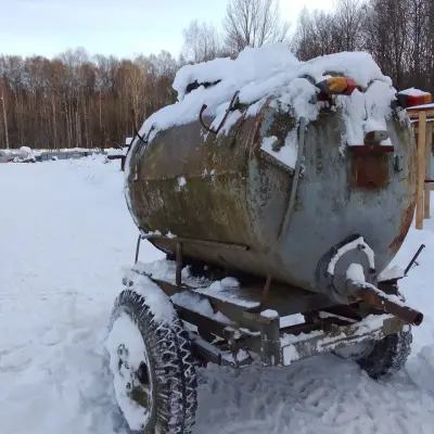 Прицеп-емкость РЖТ-4М, гос.номер 18УН1218, 1990 г.в.
