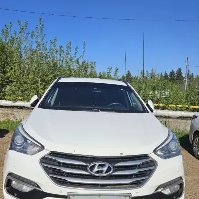 Автомобиль Hyundai Santa Fe,гос.№ Е 461 КУ, 2015 г.в.