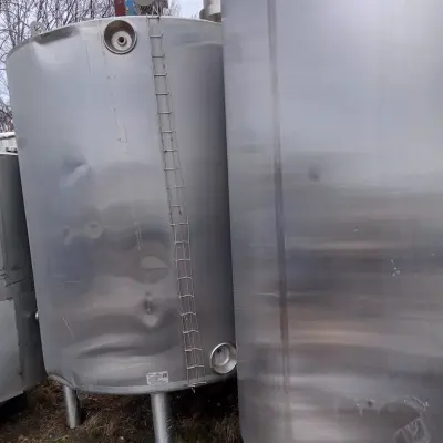 Ёмкости из нержавеющей стали 4м3, 10м3