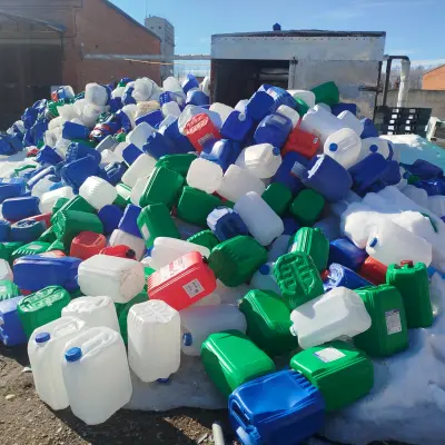 Лом пластиковый (канистры, ящики, поддоны и др.) г. Глазов