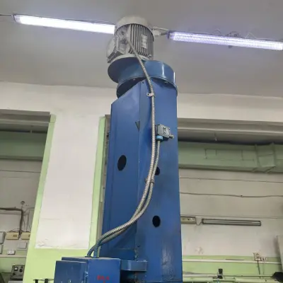 Подъемник автомобильный винтовой П180Д, 2000 г.в.