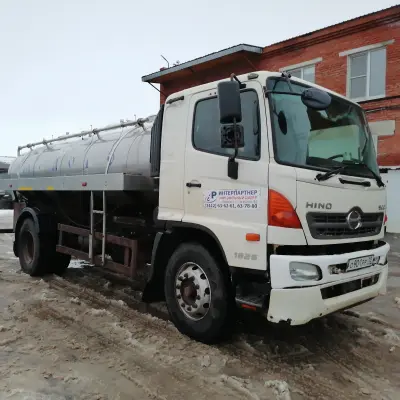 Автоцистерна 560337 на шасси HINO г/н О901РР18, 2014 г.в.