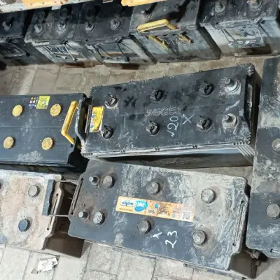 Аккумуляторные батареи, б/у