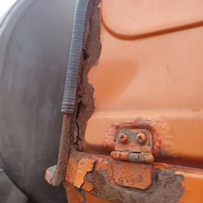 Автоцистерна на шасси КАМАЗ-565862, г/н А333РО/18, 2011 г.в.