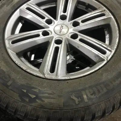 Шины Continental 245/65 R17 с литым диском б/у (комплектом)