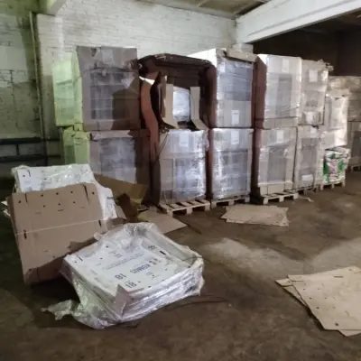 Лом пластиковый (плёнка ПВХ/ПЭ, пакет вакуумный, пакет дойпак, пакет ПВД, плёнка под запекание OSF. лоток под запайку и др. ) г. Глазов