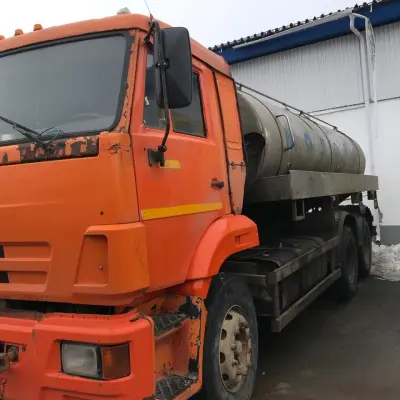 Автоцистерна на шасси КАМАЗ-565862, г/н А333РО/18, 2011 г.в.