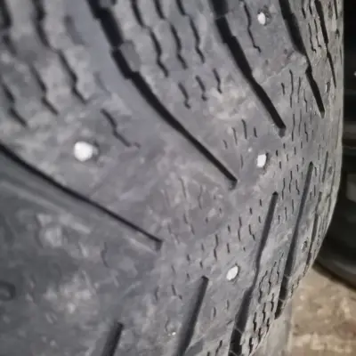 Зимние шины Cordiant Snow Cross 2 185/70 R14 92T б/к комплект 4 штуки