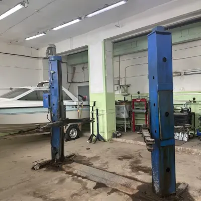 Подъемник автомобильный винтовой П180Д, 2000 г.в.