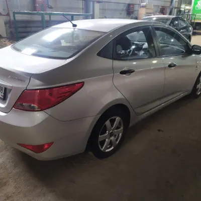 Hyundai Solaris АКПП 1.5 г/н М394УР18, 2015