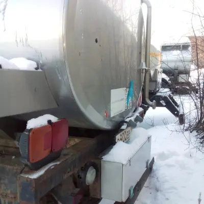 Автоцистерна модель 60337 на шасси HINO GH8JJTA-QHR  гос.№ О900ЕР/18, 2016 г.в.