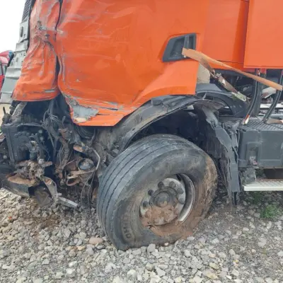 Седельный тягач после ДТП - SCANIA S4X200 S500, 2021 г.в.