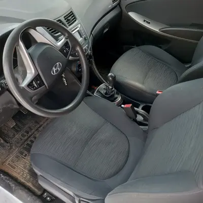 HYUNDAI SOLARIS г/н А433УР 18, 2015 г.в. МКПП