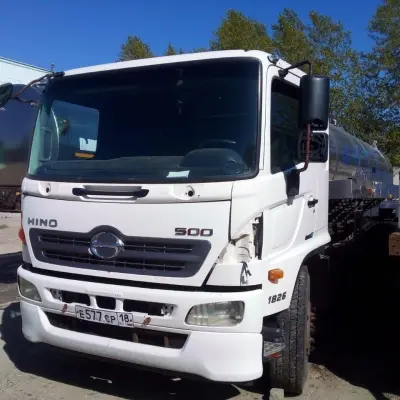 Автоцистерна 560337 на базе HINO 500GH8JJTA-QHR г/н Е577СР18, 2015 г.в.