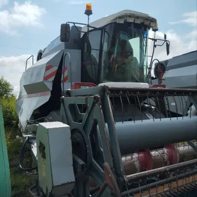 Зерноуборочный комбайн РСМ-101 Вектор -410 г/н 02-59УА18, 2011 г.в.