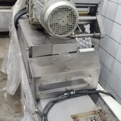 Аппарат для формирования изделий из теста с начинкой СД-600 «СИБИРСКИЙ ДЕЛИКАТЕС», 2015 г.в.