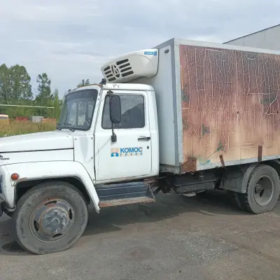 Грузовой автофургон изотермический 28181-00000-12 (ГАЗ), г/н У133НА18, 2006 г.в.