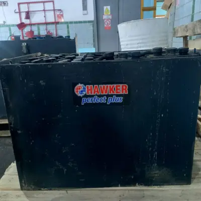 Батареи аккумуляторные б/у hawker 48V