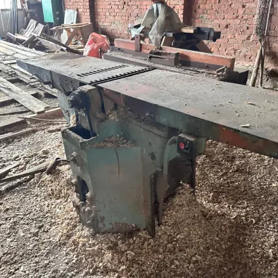 Деревообрабатывающий станок