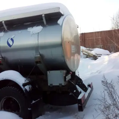 Автоцистерна модель 560334 на шасси HINO FM8JLTD-TGR гос.№ У317СР/18, 2014 г.в.