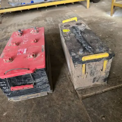 Аккумуляторы б/у (с неслитым электролитом)