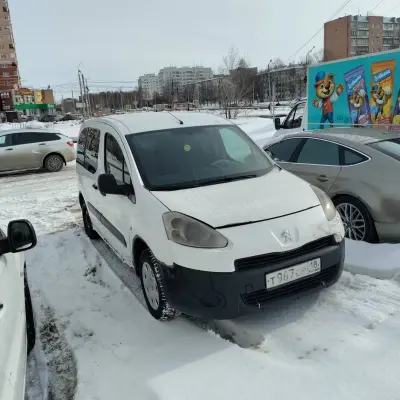 Автомобиль PEUGEOT PARTNER г/н Т967СР18, 2014 г.в.