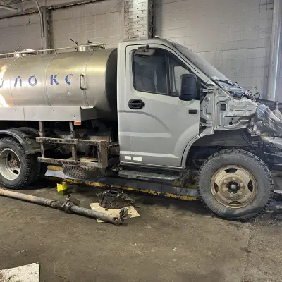 Автомобиль после ДТП ГАЗ-С41R13 цистерной гос.№ Е136НС18, 2018 г.в.