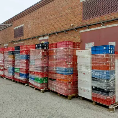 Пластиковые ящики HDPE, ломанные