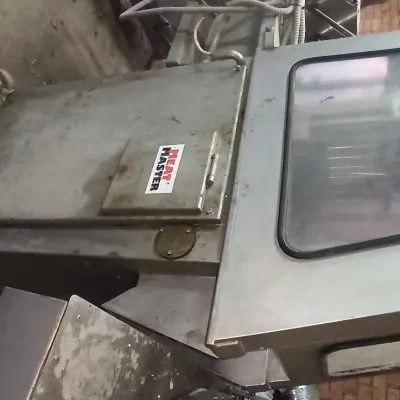 МАШИНА ДЛЯ ВПРЫСКИВАНИЯ РАССОЛА «MEAT  MASTER»