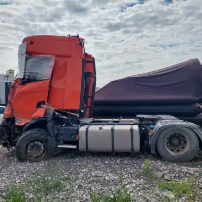 Седельный тягач после ДТП - SCANIA S4X200 S500, 2021 г.в.