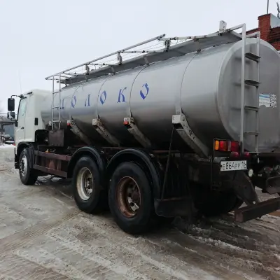 Автоцистерна 560334 на шасси HINO 500 г/н  Е864РР18, 2014 г.в.