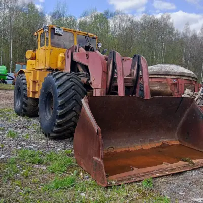 Трактор колесный, марка К-700А, г/н 2685УО/18, 1989 г.в.
