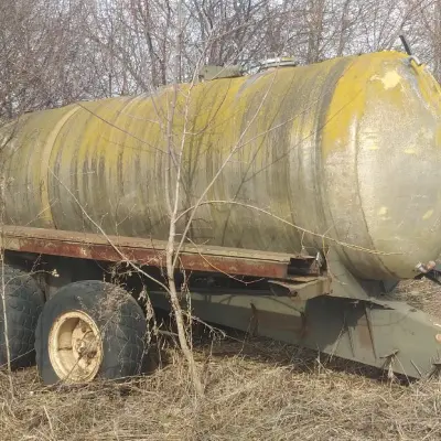 Тракторный прицеп-цистерна MD-8 (для транспортировки и внесения жидкого навоза), 1985 г.в.