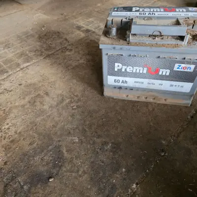 Аккумуляторы б/у (с неслитым электролитом)